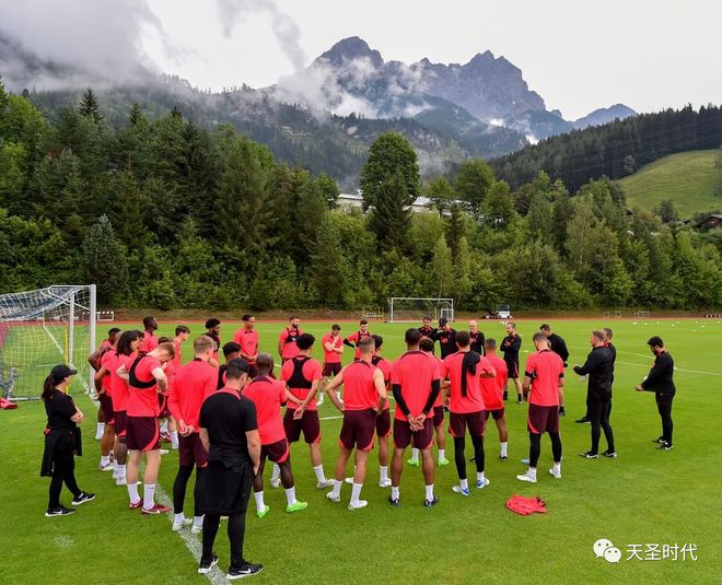 开云体育APP下载深圳男篮训练开放日，国际比赛日内部沟通引欢呼，社区盾在即，年轻球员得到机会的简单介绍